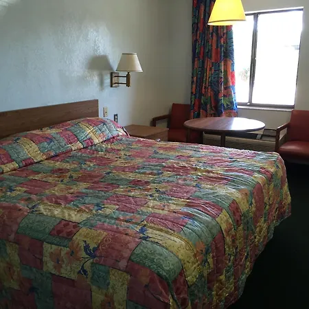 Flamingo Inn-3