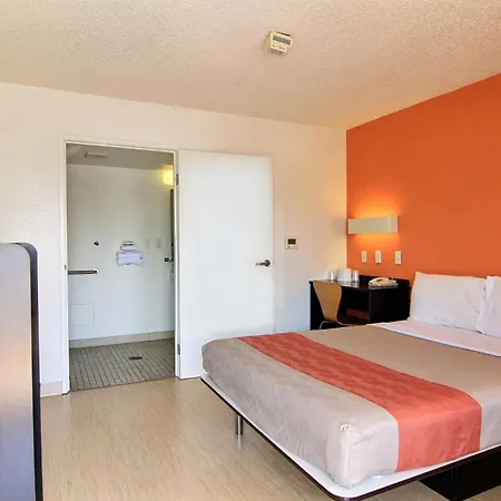 Motel 6-Austin, Tx - North Central-2
