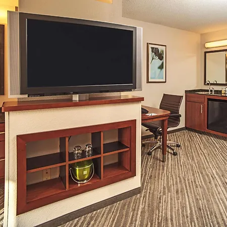 Hyatt Place Cincinnati Blue Ash-3