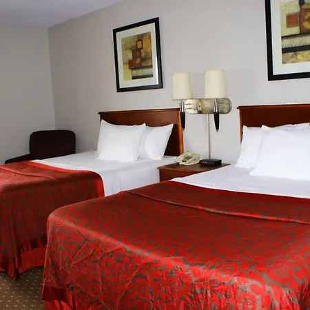 Days Inn & Suites By Wyndham Bloomington/Normal Il-2
