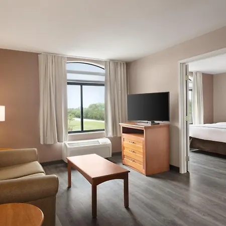 Wingate By Wyndham Bentonville-2