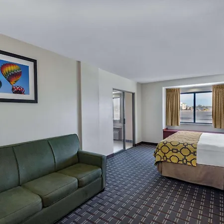 Baymont By Wyndham Farmington-2