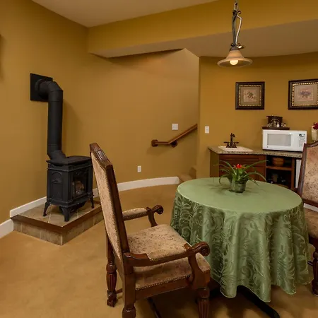 Goldmoor Inn & Resort-3