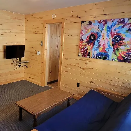 Swiftcurrent Lodge-3