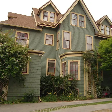 The Bissell House Bed & Breakfast-3