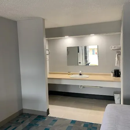 Royalinn-3