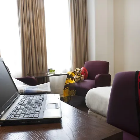 Hotel Causeway-3