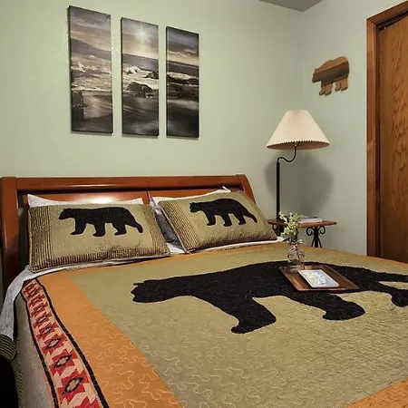 Trinity Escapes - Two Bedroom Two Bathroom Full Apartment Near Airport-2