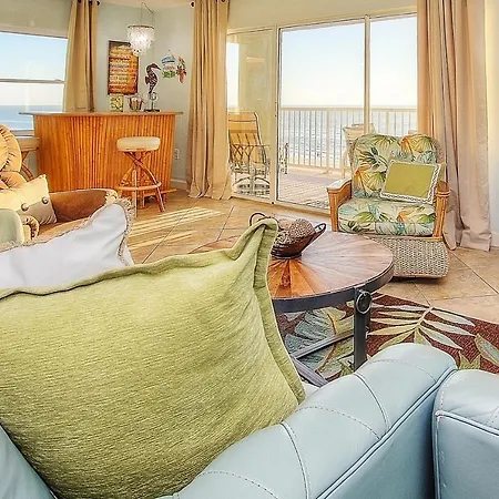 Holiday Villas III 402-2
