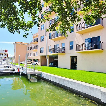 Madeira Bay Resort 508-2