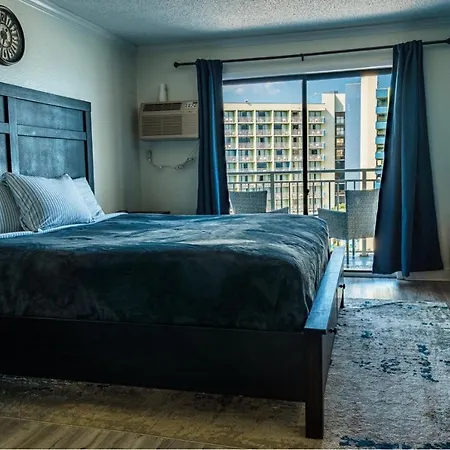 Amazing Ocean View Room With Balcony-2