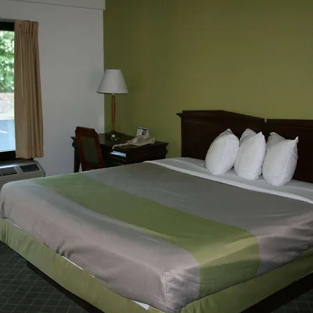 Travelodge By Wyndham Roanoke-2