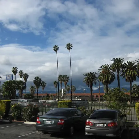 Sunshine Motel-3