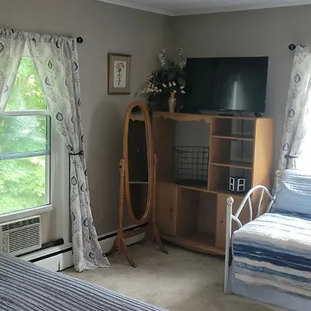 Kountry Living Bed And Breakfast-3