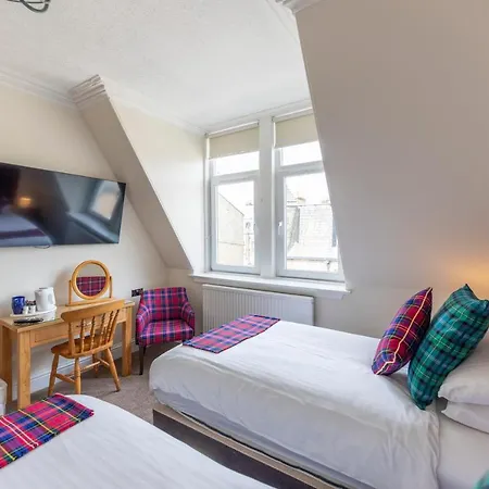 Montague Guest House-3