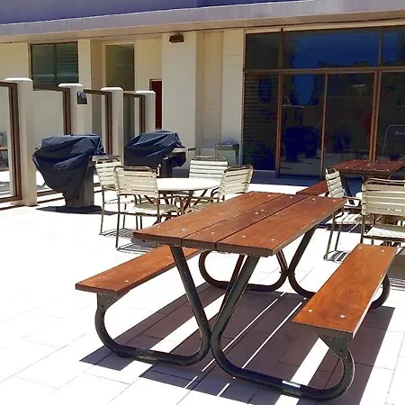 Waikiki Kuhio 1-Bedrm Apt, Ocean View, Free Parking & Wifi-3