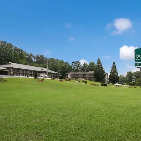 Quality Inn & Suites Mt Chalet-2