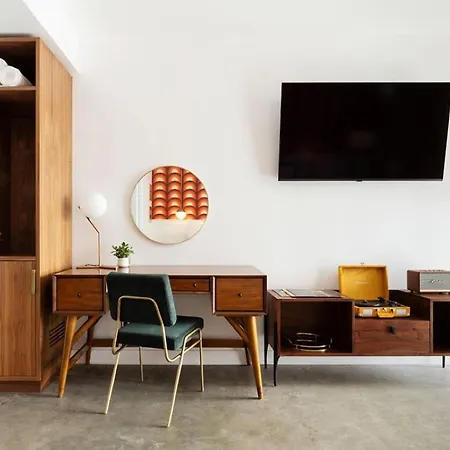 Rise Uptown-2