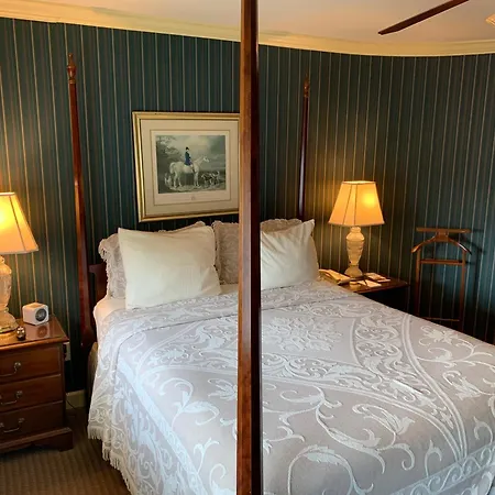 1842 Inn-2