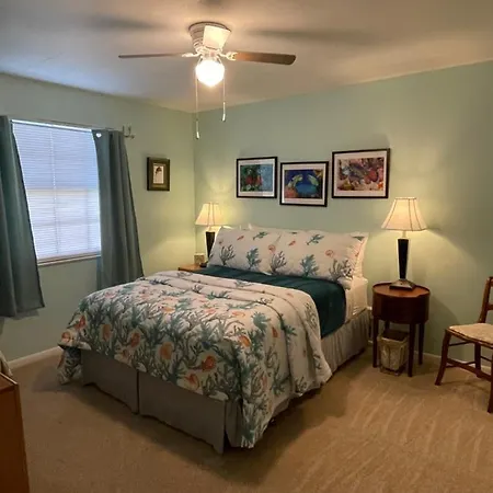 Rae'S Place-3