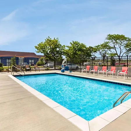 Super 8 By Wyndham Lenexa Overland Park Area/Mall Area-2