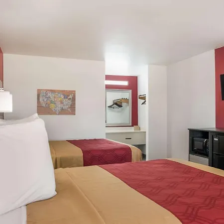Econo Lodge-2
