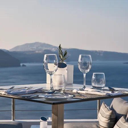 Canaves Oia Suites - Small Luxury Hotels Of The World-3