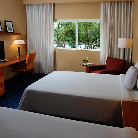 Courtyard By Marriott Cancun Airport-2