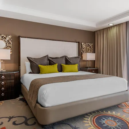 Wyndham Grand Cancun All Inclusive Resort & Villas-2
