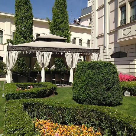 Grand Visconti Palace-2