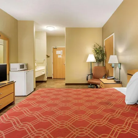 Econo Lodge Colorado Springs Near Airport-2
