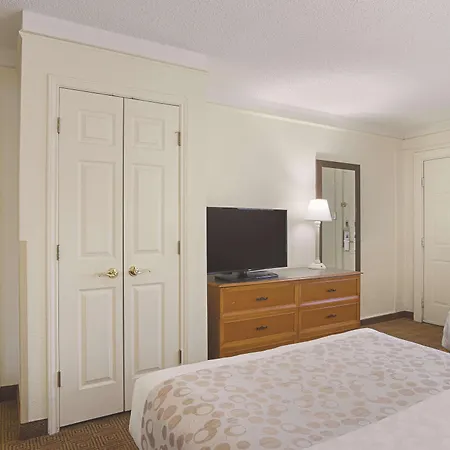 La Quinta Inn By Wyndham Denver Cherry Creek-3