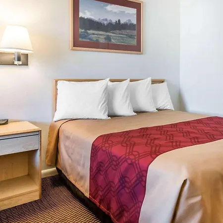 Econo Lodge Colorado Springs Downtown-2