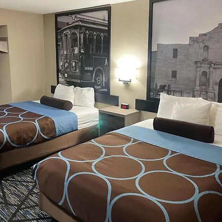 Super 8 By Wyndham San Antonio Downtown Ne-2