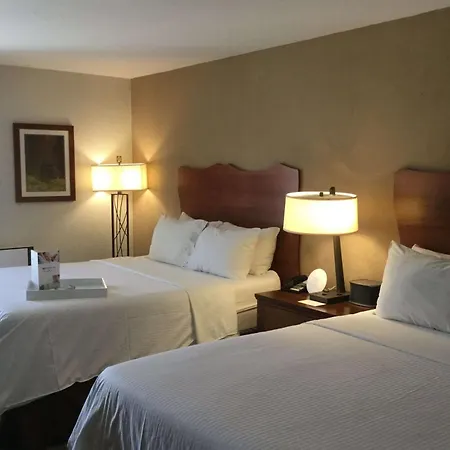 Wyndham Visalia-2
