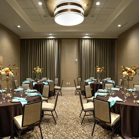 Embassy Suites Oklahoma City Downtown/Medical Center-3