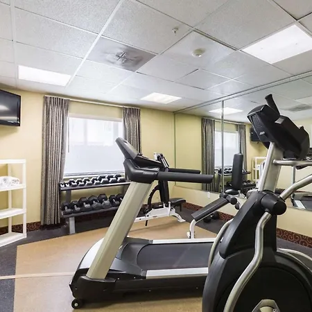 Econo Lodge Inn & Suites East Houston I-10-2
