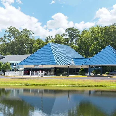 Days Inn By Wyndham Savannah Airport-3