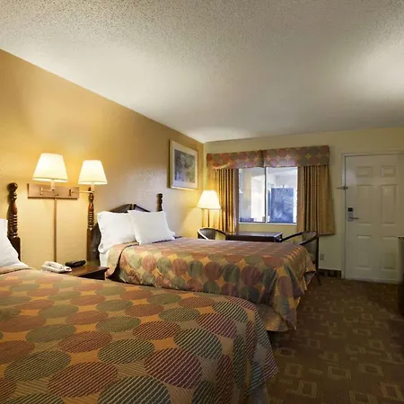 Days Inn By Wyndham Airport Nashville East-3