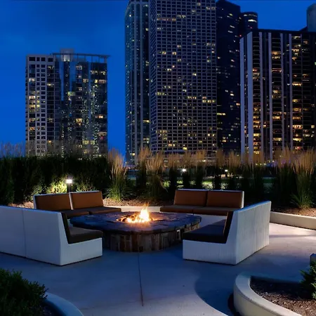 Radisson Blu Aqua Hotel, Chicago-3