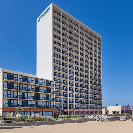 Wyndham Virginia Beach Oceanfront-3
