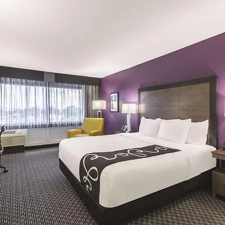 La Quinta Inn & Suites By Wyndham Myrtle Beach - N Kings Hwy-3