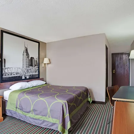 Super 8 By Wyndham Nashville/ Dntn/ Opryland Area-3