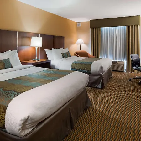 Best Western Plus Airport Inn & Suites-3