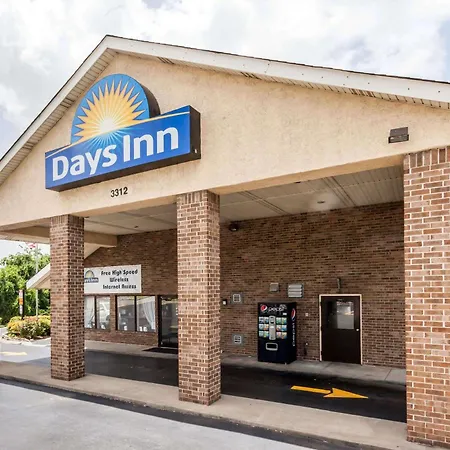Days Inn By Wyndham Nashville N Opryland/Grand Ole Opry-2
