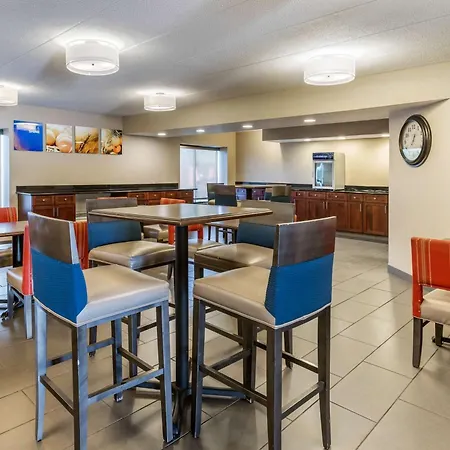 Comfort Inn Grand Rapids Airport-2