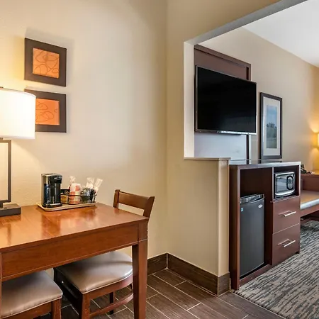 Comfort Suites Keeneland-2