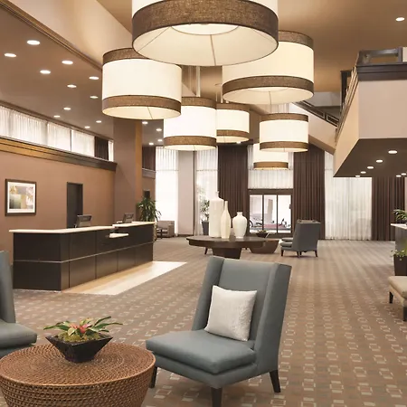 Radisson Hotel Fresno Conference Center-2
