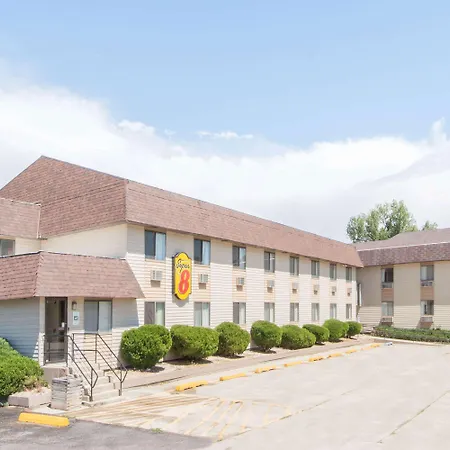 Super 8 By Wyndham Buffalo-3