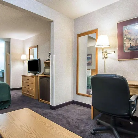 Quality Suites San Diego Otay Mesa-2